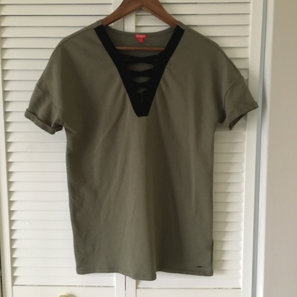 Guess Top